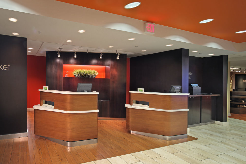 Courtyard By Marriott Norwich Hotel Exterior photo